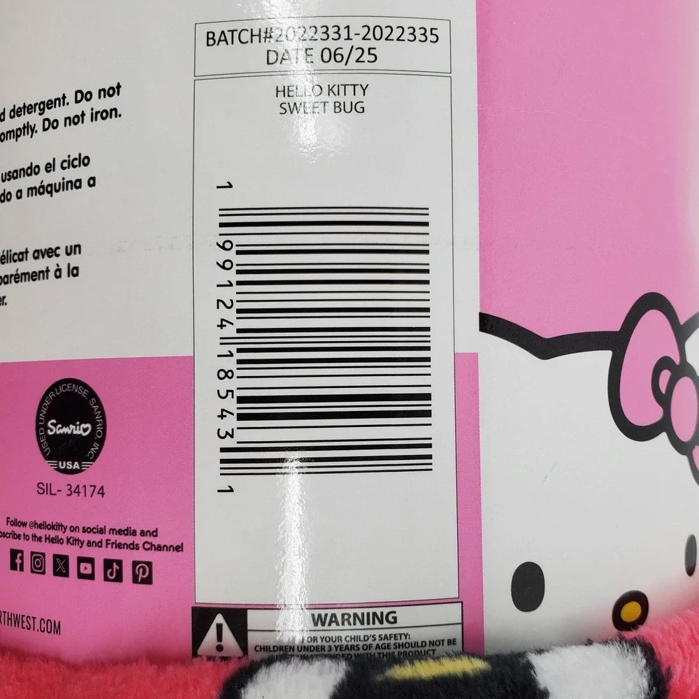 Sanrio Hello Kitty Sweet Bug‎ Silky Soft Throw Blanket Pink 46in x 60in Cozy New